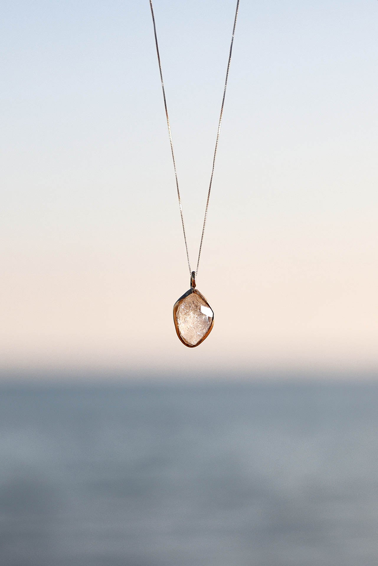 Pravāha – Clear Quartz 18k Gold Pendant