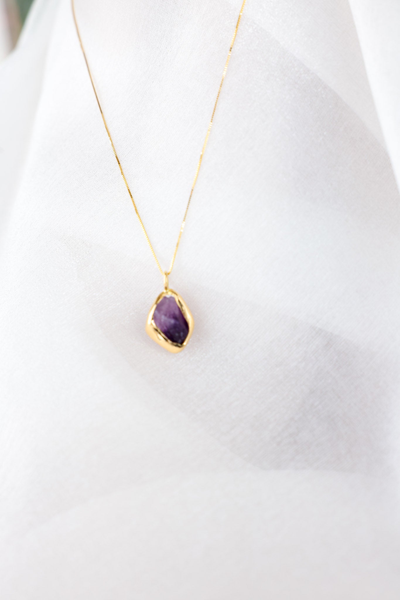 Althaea – Amethyst 18k Gold Pendant