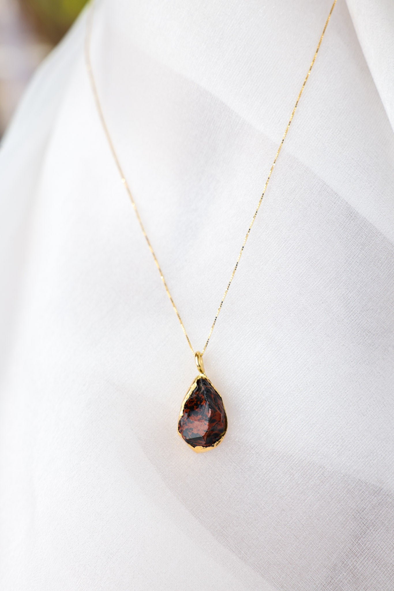 Ecorce – Mahogany Obsidian 18k Gold Pendant
