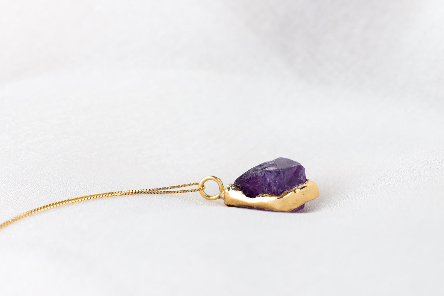 Lunara – Amethyst 18k Gold Pendant