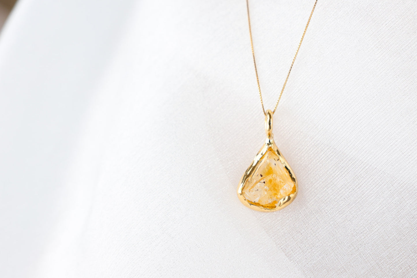 Éclat - Citrine 18k Gold Pendant