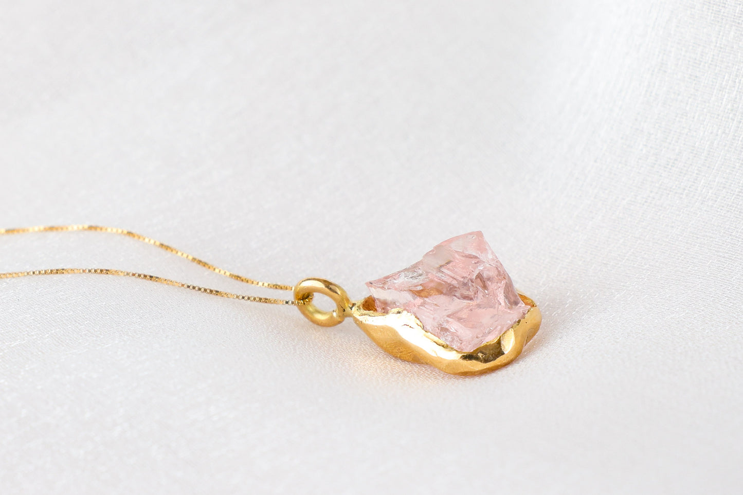 Éloa – Rose Quartz 18k Gold Pendant
