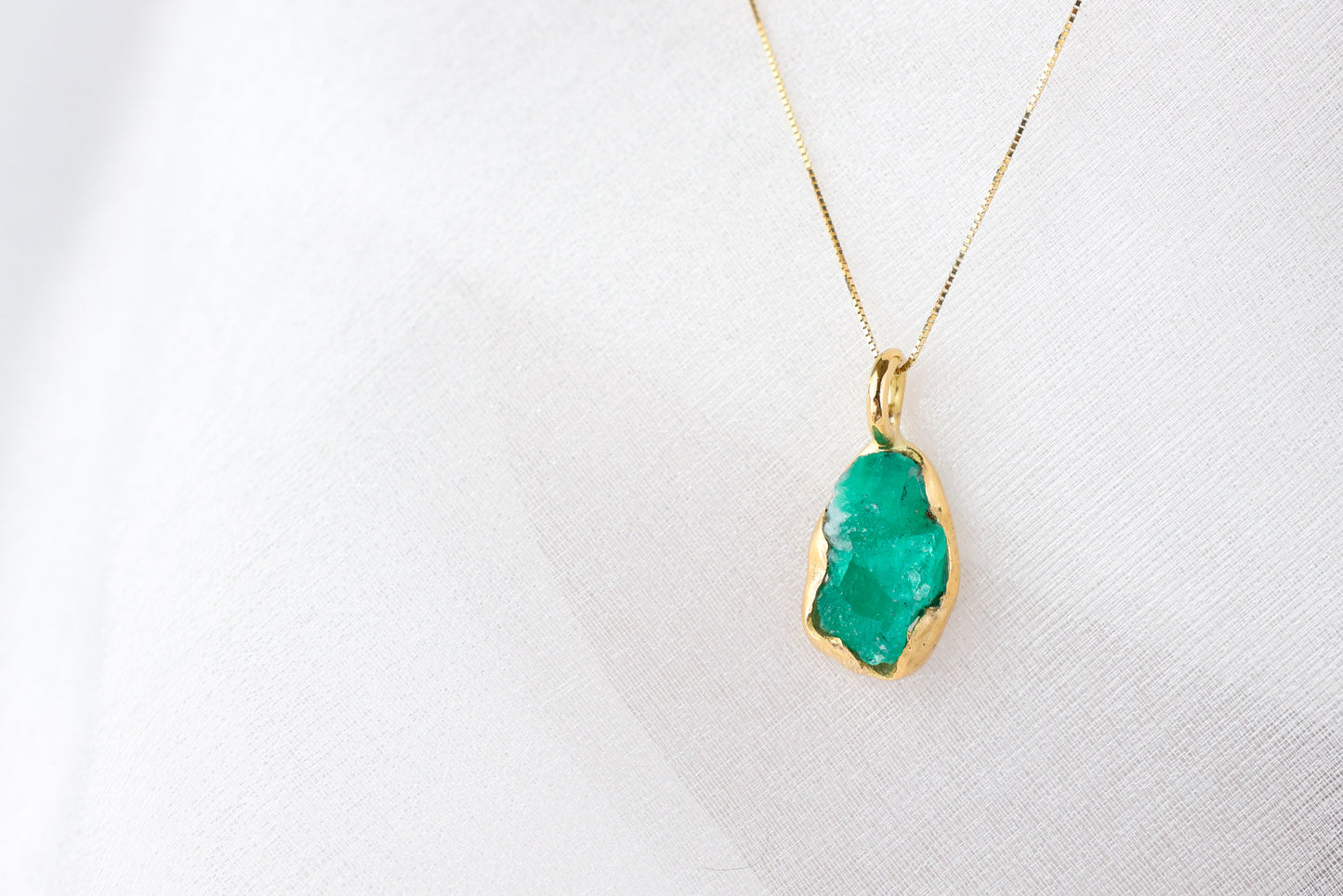 Killa Nuna – Emerald 18k Gold Pendant