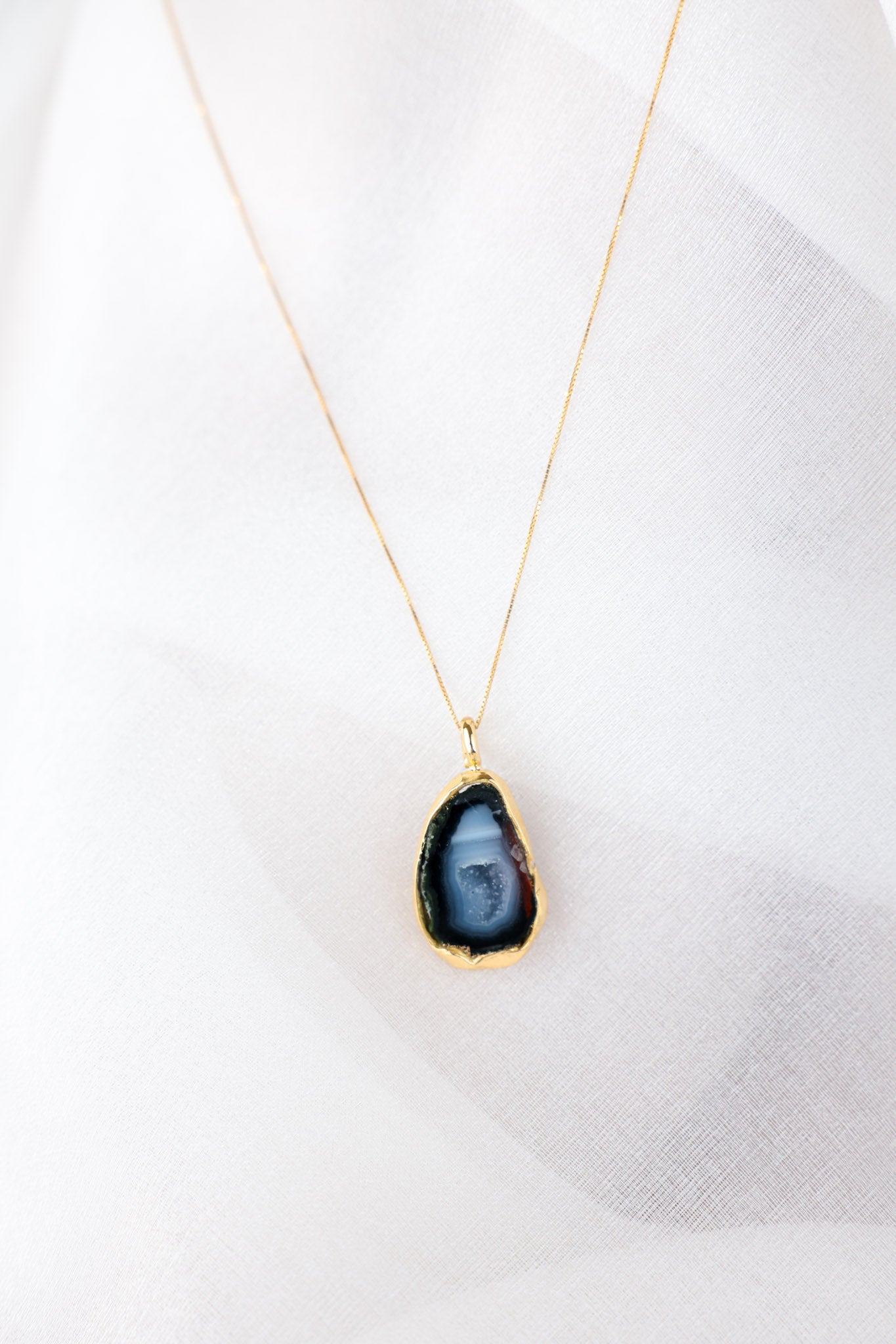 Nyx – Blue Agate Druzy 18k Gold Pendant