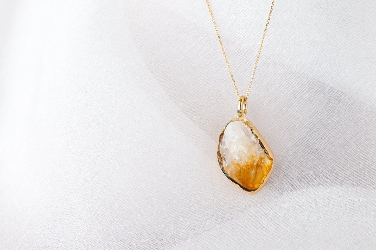 Solène – Citrine 18k Gold Pendant