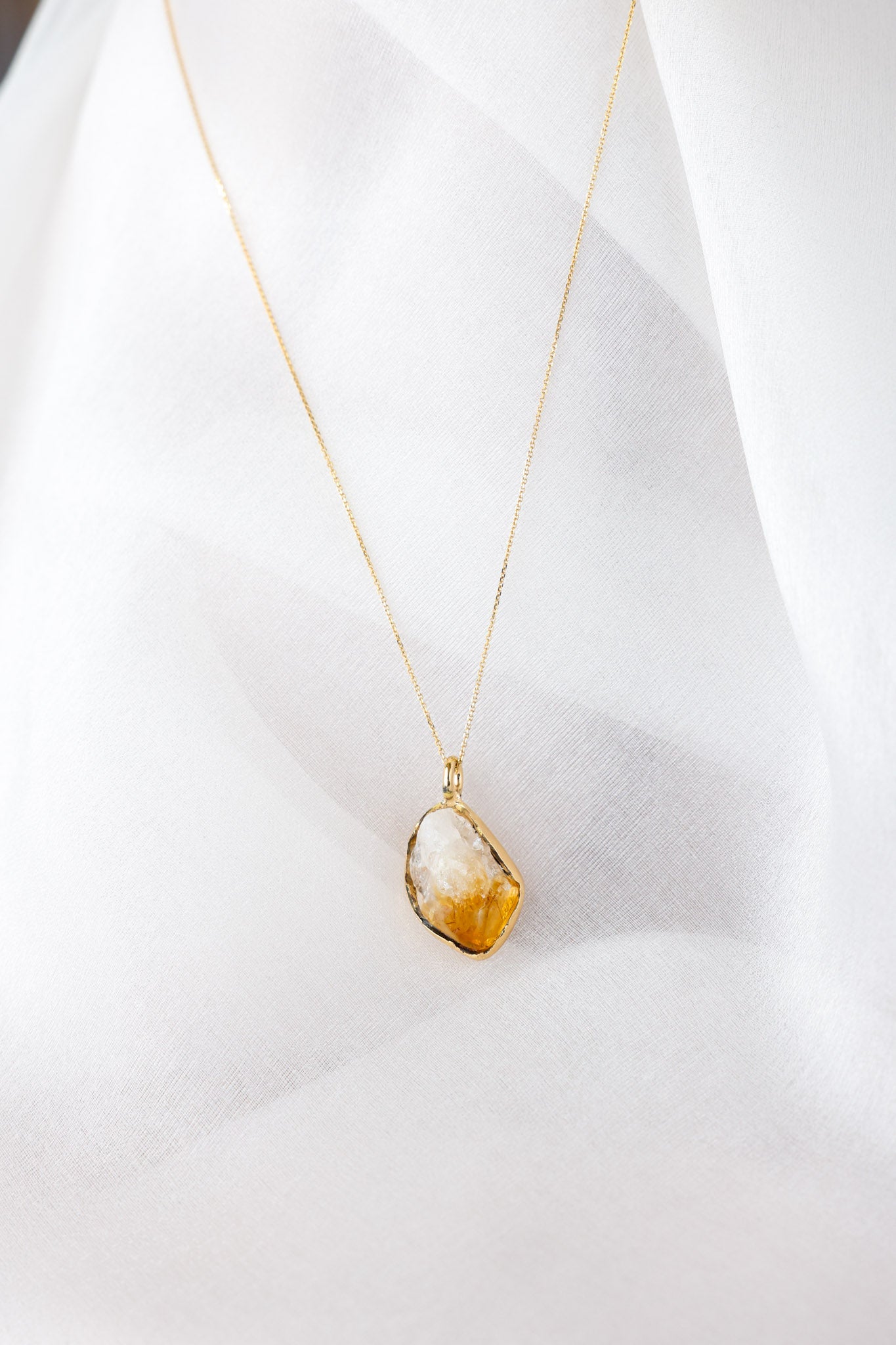 Solène – Citrine 18k Gold Pendant