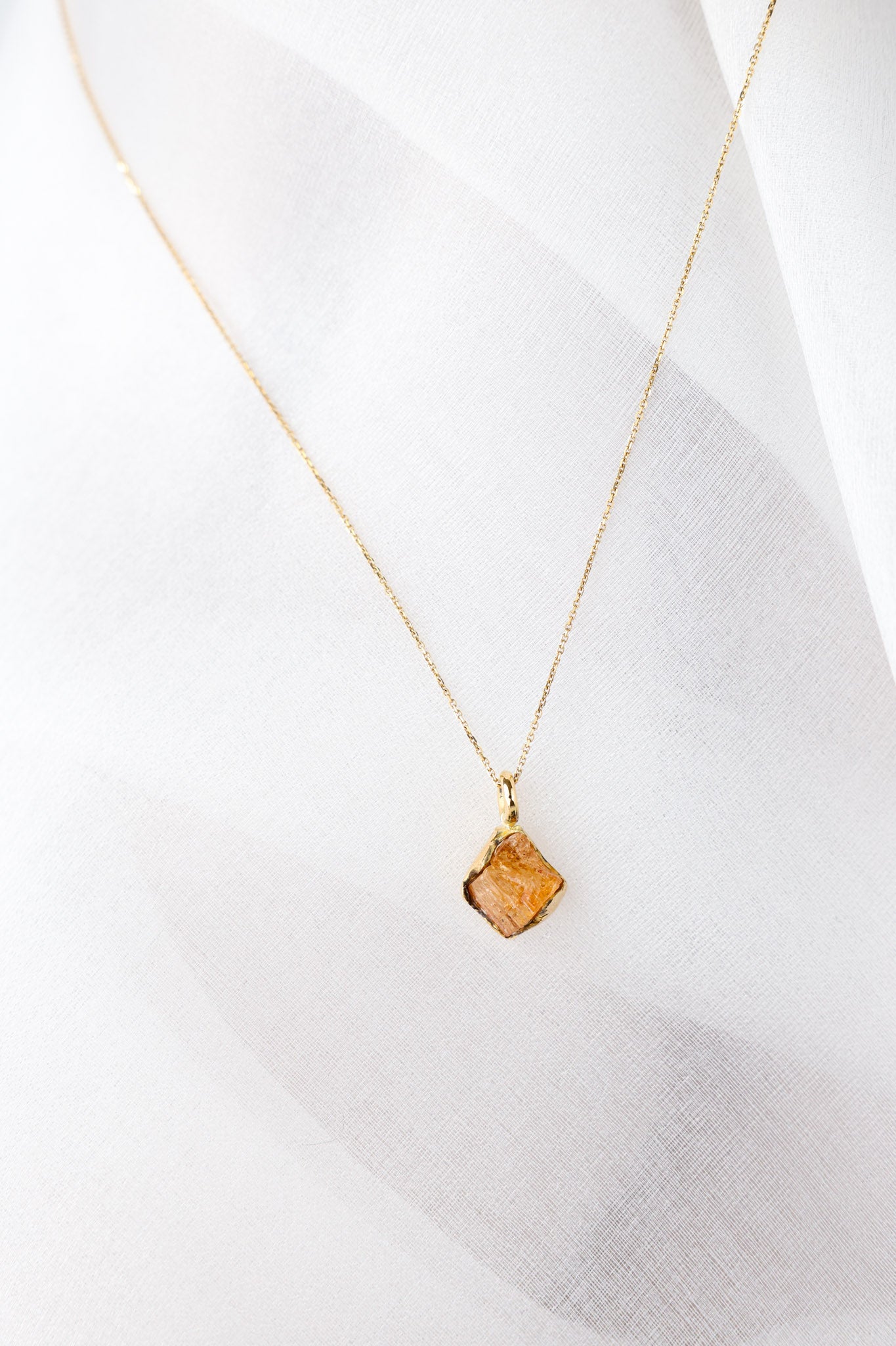 Solene – Golden Topaz 18k Gold Pendant